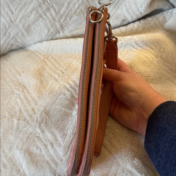 Lululemon Now and Always Pouch - soft Coral/ blush pink - Picture 12 of 12